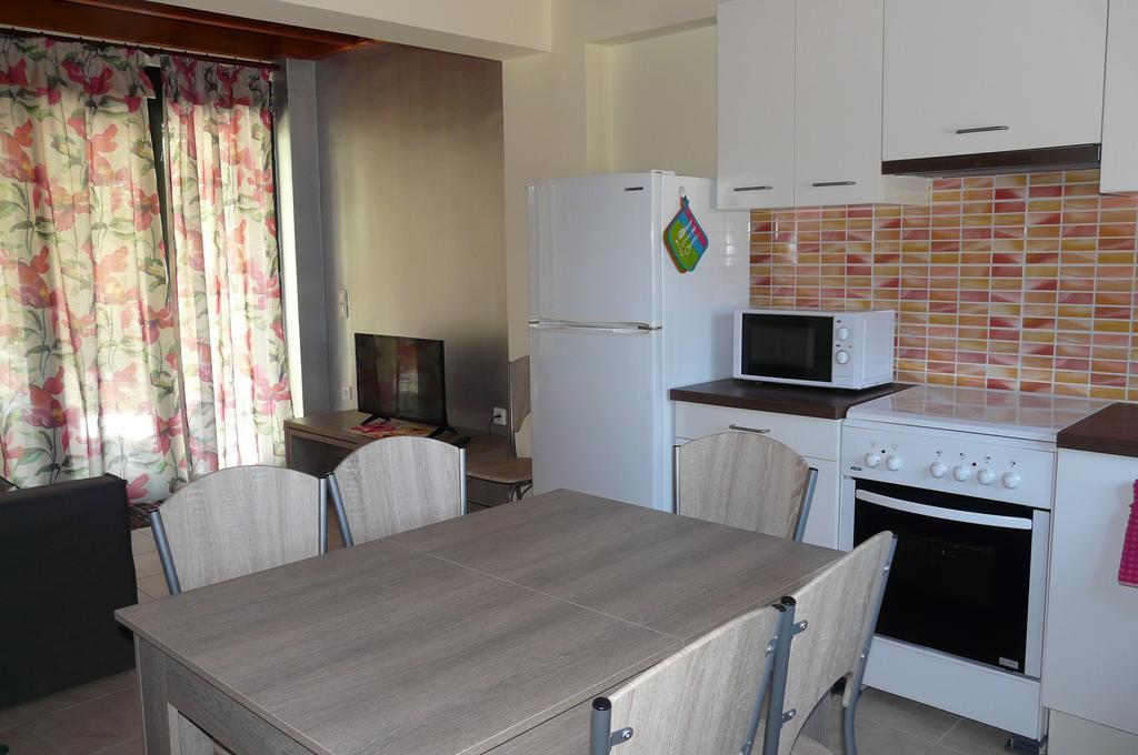 Villa Emmanouela Xi Beach Buitenkant foto